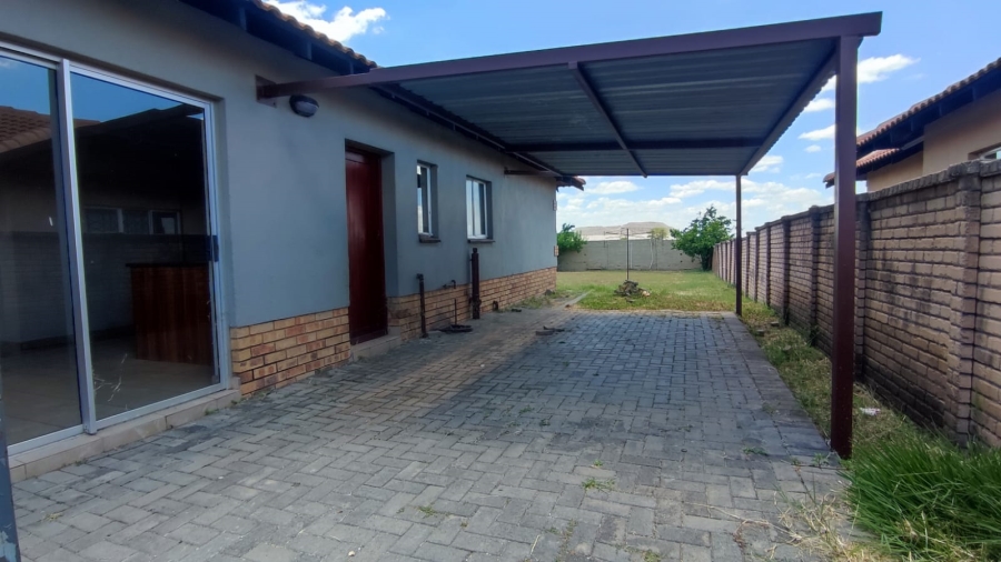 3 Bedroom Property for Sale in Waterkloof Hill Estate North West